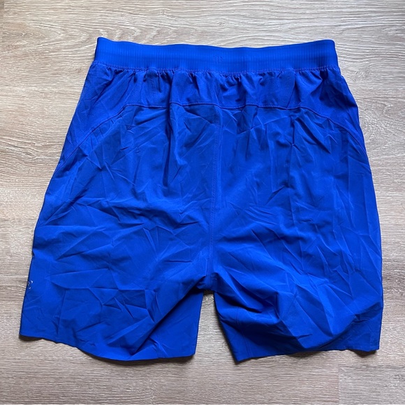 Men’s Lululemon shorts L - Picture 3 of 3